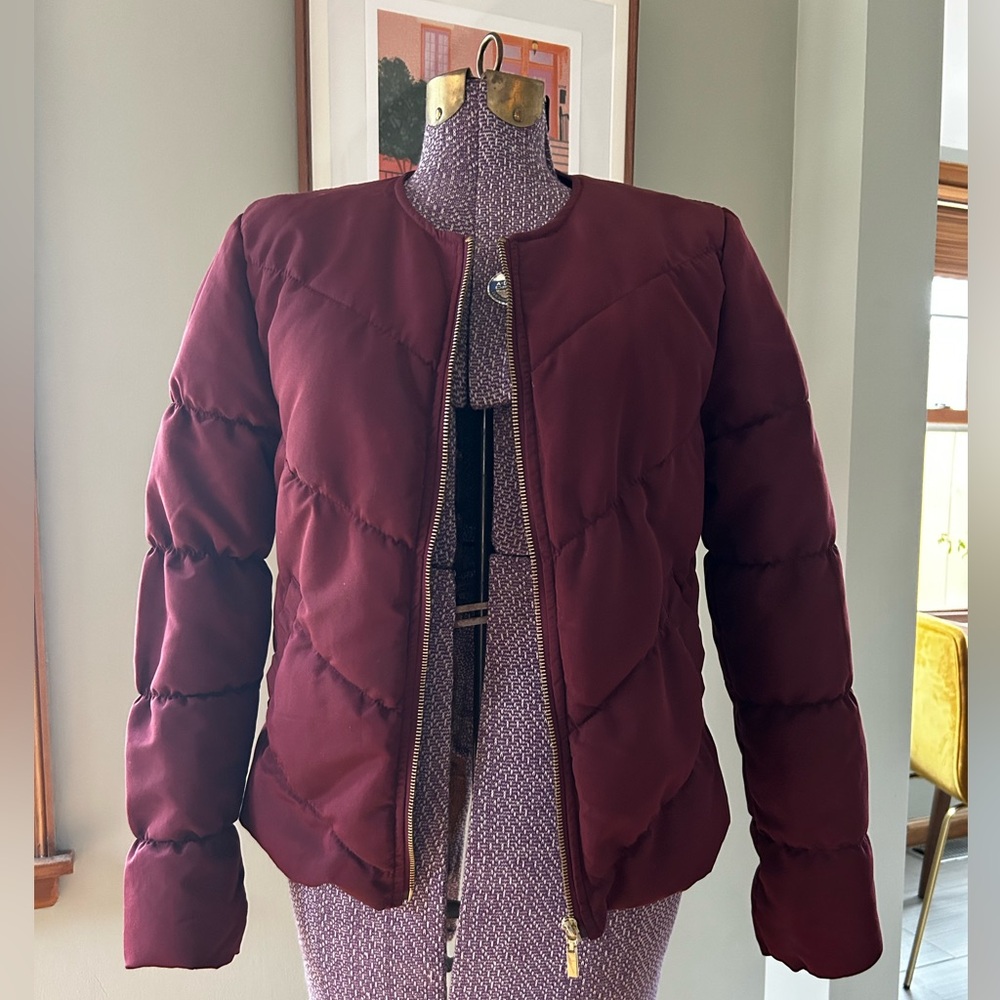 Maroon Bomber women’s size 8